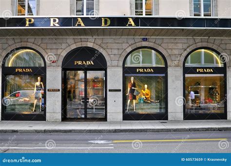 photos de prada geneve